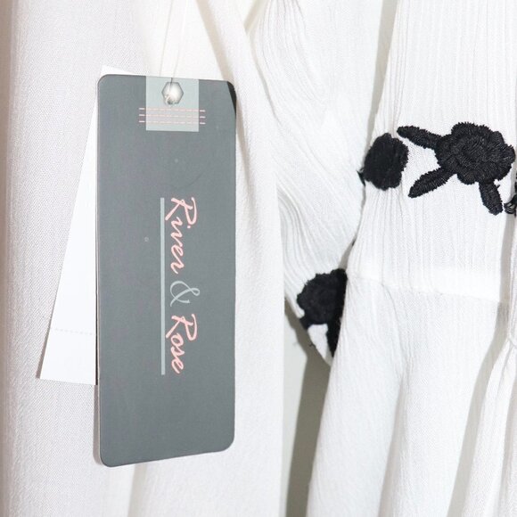 River & Rose Black and White Hi Low Top Size L - Picture 4 of 5